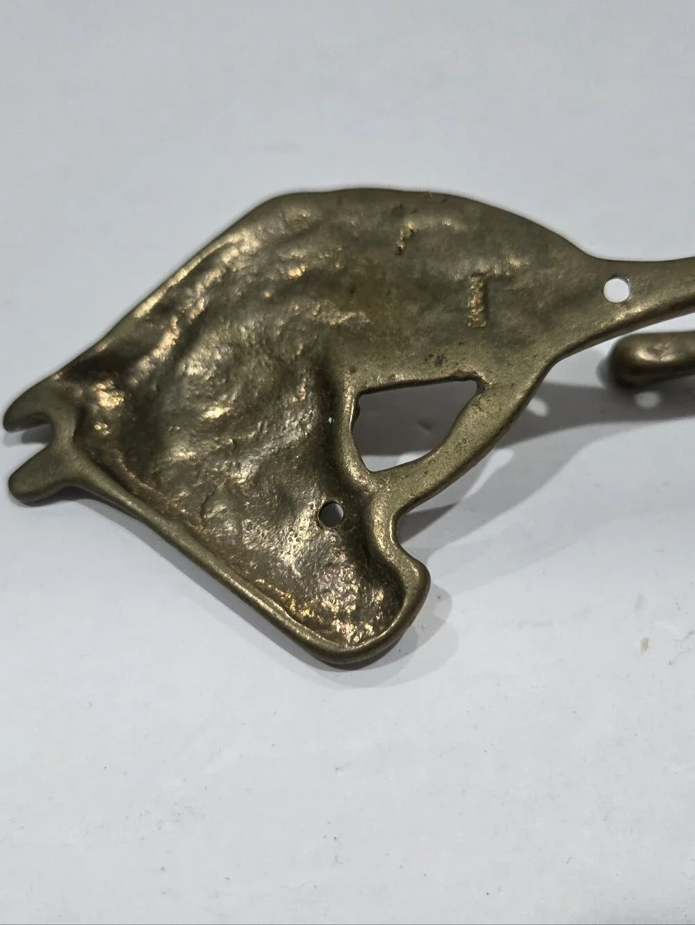 Antique-Style Brass Horse Head Wall Hook - Elegant Home Accent